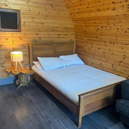 Отель Original Glamping Pod With Hot Tub Фродсхам Экстерьер фото